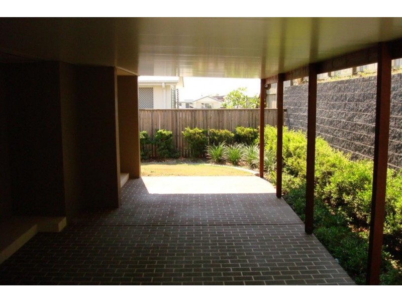 5 Lachlan Drive, Wakerley QLD 4154