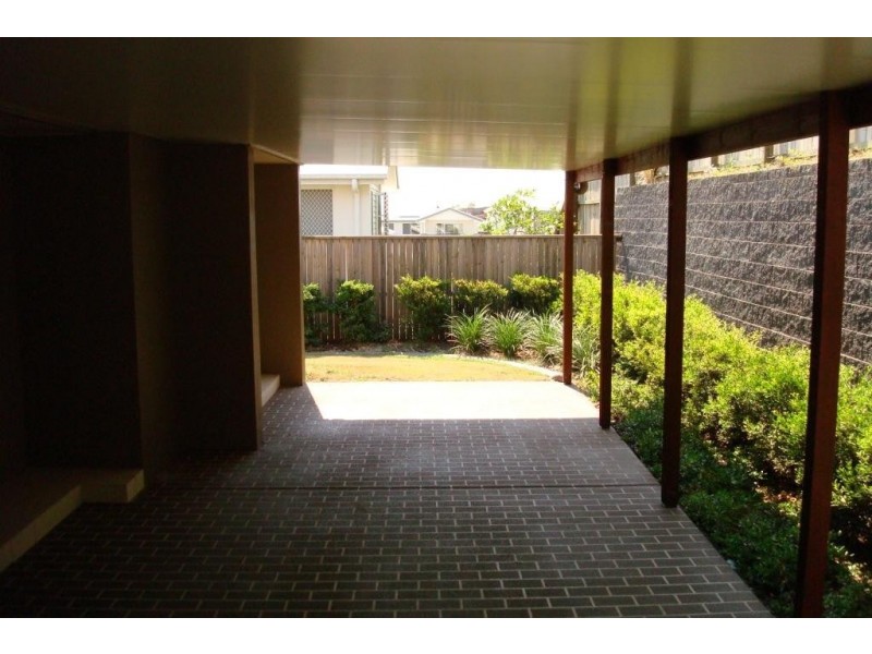 5 Lachlan Drive, Wakerley QLD 4154