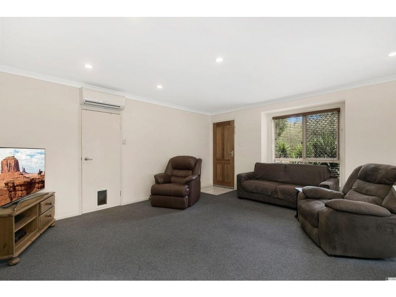 111 Torquay Cr, Tingalpa QLD 4173