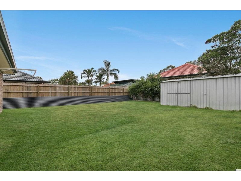 111 Torquay Cr, Tingalpa QLD 4173