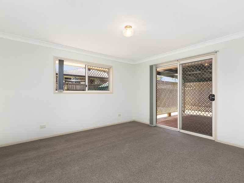 52 Miles Crescent, Manly West QLD 4179