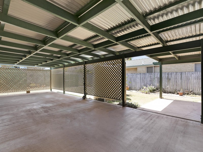 52 Miles Crescent, Manly West QLD 4179