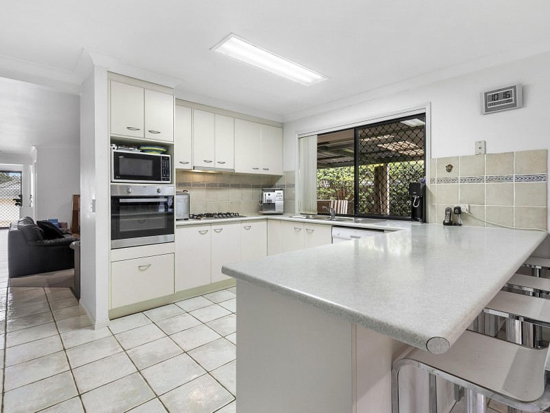 10 Murdock Place, Wakerley QLD 4154