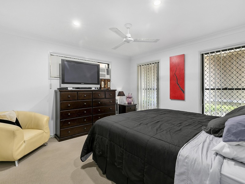 10 Murdock Place, Wakerley QLD 4154