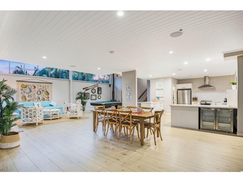 15 Kooringal Esplanade, Kooringal QLD 4025