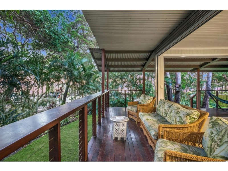 15 Kooringal Esplanade, Kooringal QLD 4025