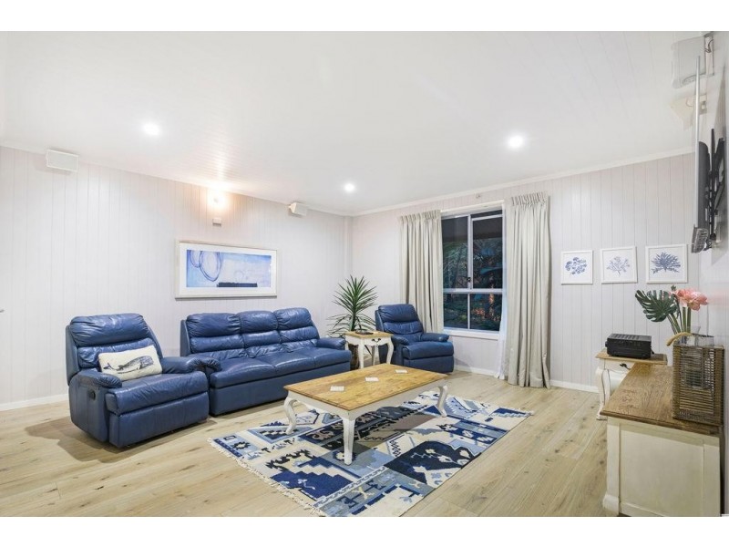 15 Kooringal Esplanade, Kooringal QLD 4025
