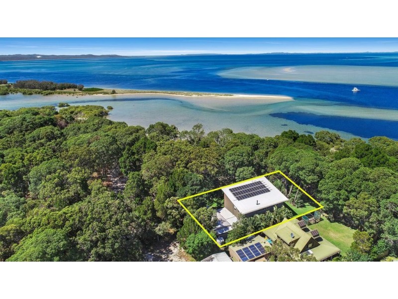15 Kooringal Esplanade, Kooringal QLD 4025