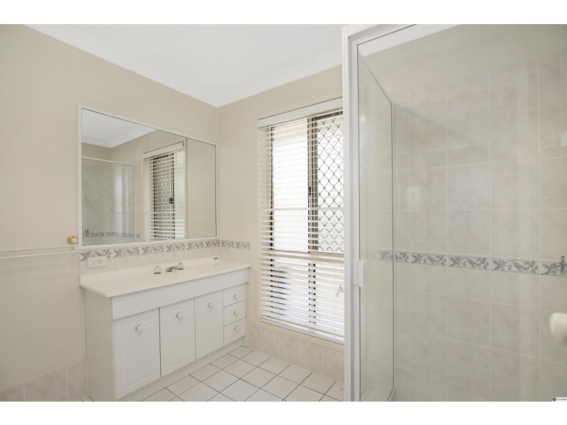 4 Tamborine Street, Hemmant QLD 4174