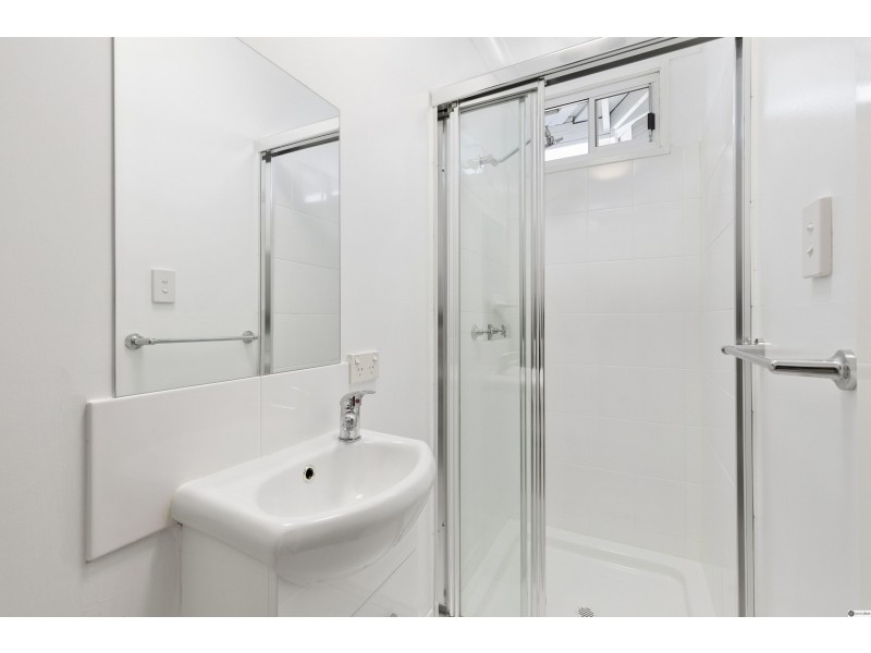 17 Stephen Street, Camp Hill QLD 4152