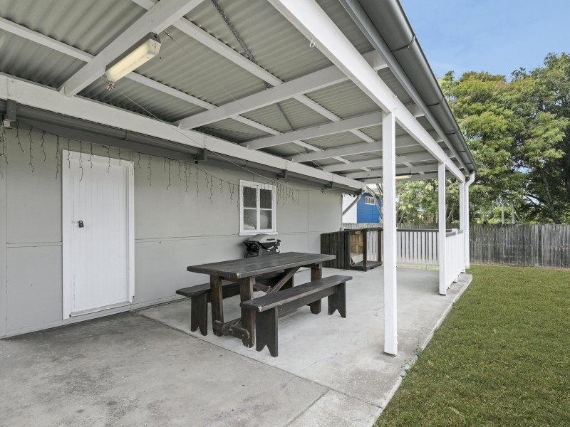 24 Duncan Street, Wynnum West QLD 4178