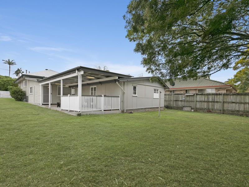 24 Duncan Street, Wynnum West QLD 4178