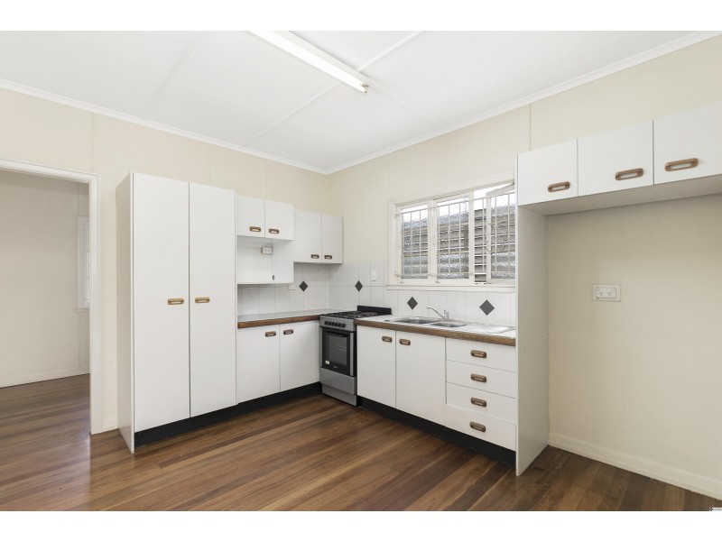 39 Junction Road, Morningside QLD 4170