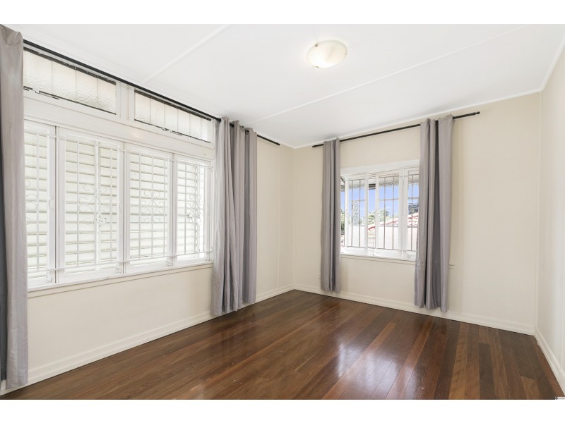 39 Junction Road, Morningside QLD 4170