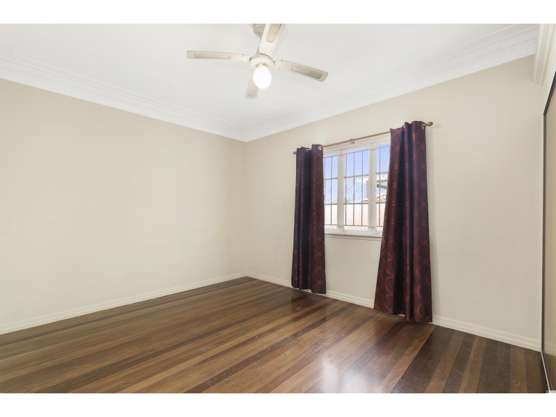 39 Junction Road, Morningside QLD 4170