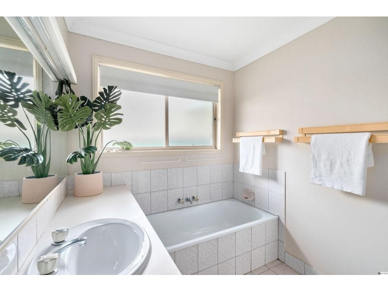 26 Sambit Street, Tanah Merah QLD 4128