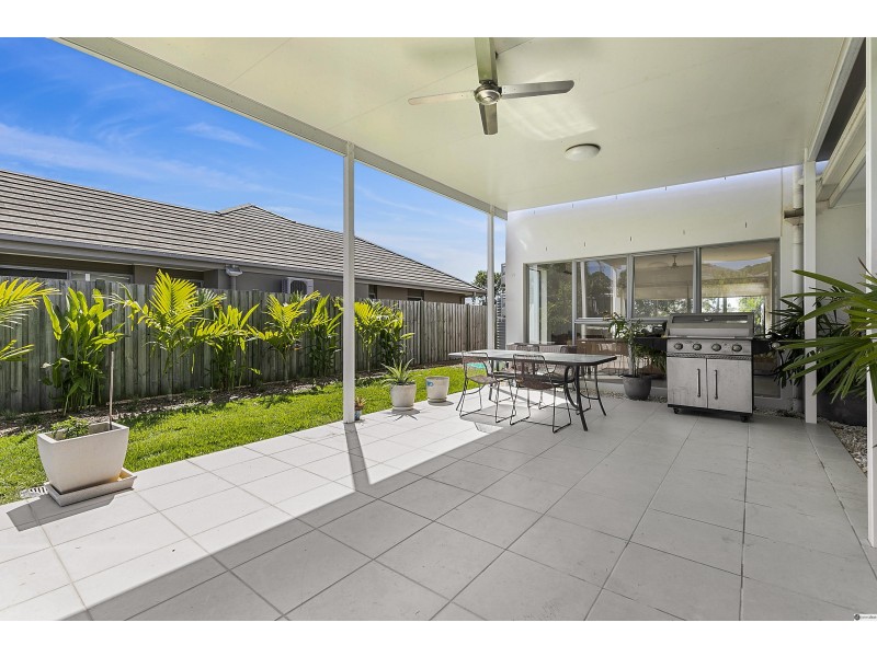 18 Macquarie Street, Wakerley QLD 4154