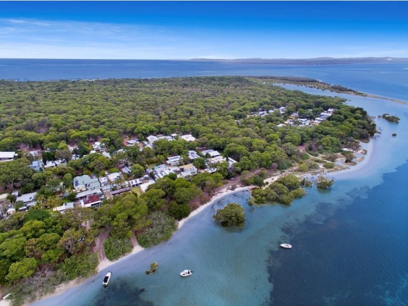 85 Kooringal Esplanade, Kooringal QLD 4025