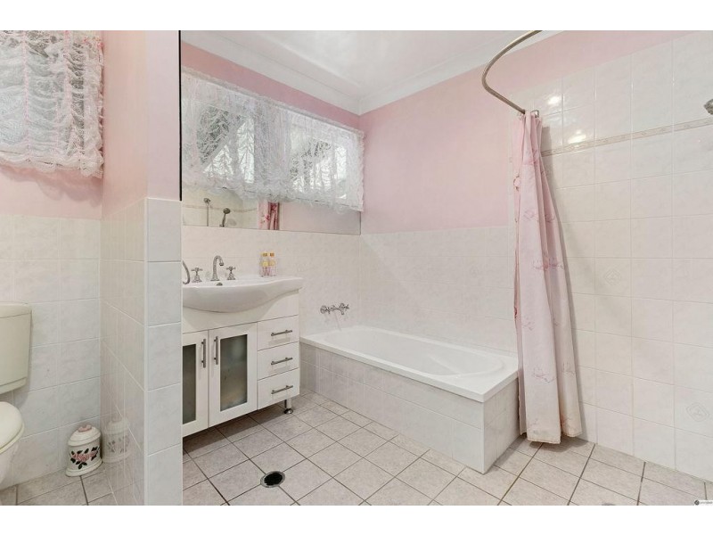 107 Greta Street, Manly West QLD 4179