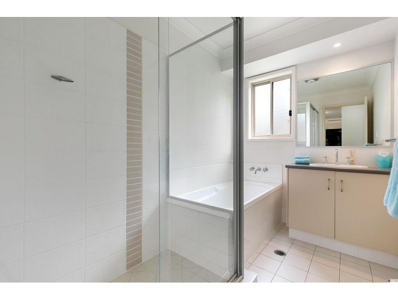 9 Brighton Court, Wakerley QLD 4154