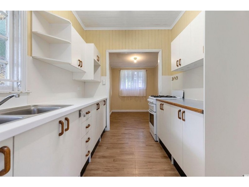 34 Boxgrove Avenue, Wynnum QLD 4178