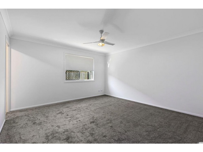 35 Wirra Circuit, Wynnum West QLD 4178