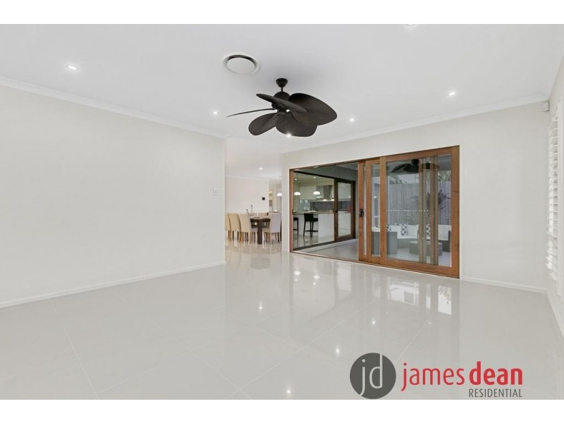 75 Ivy Crescent, Wakerley QLD 4154