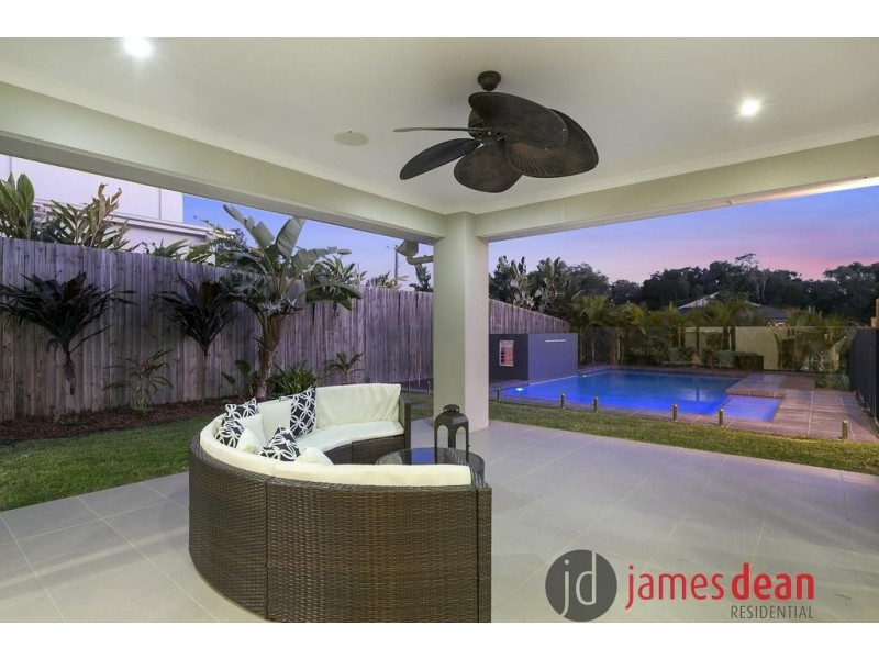 75 Ivy Crescent, Wakerley QLD 4154