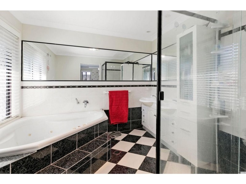 21 Marty Street, Wynnum West QLD 4178