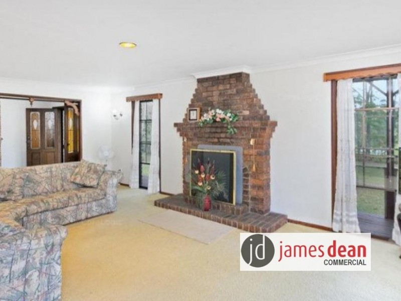 345 – 347 Redland Bay Road, Capalaba QLD 4157