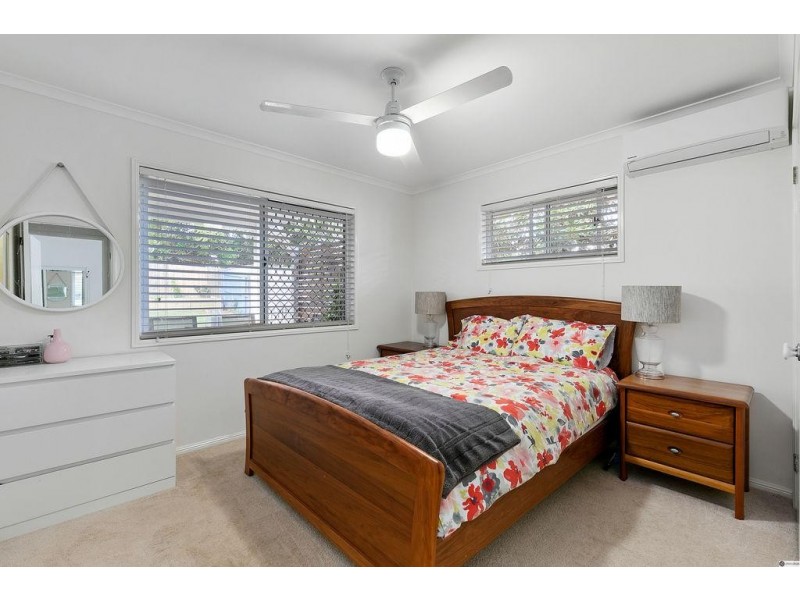 14A Oakley Street, Manly QLD 4179