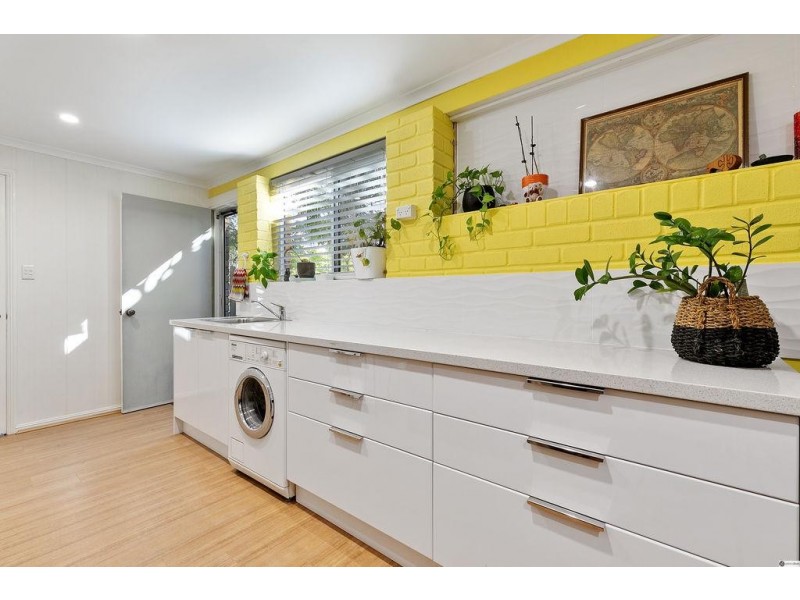 14A Oakley Street, Manly QLD 4179