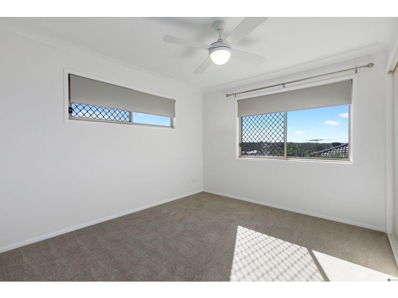 1 Pinecrest Place, Victoria Point QLD 4165