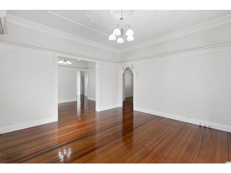 15 Stephen Street, Camp Hill QLD 4152