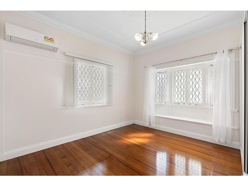 15 Stephen Street, Camp Hill QLD 4152