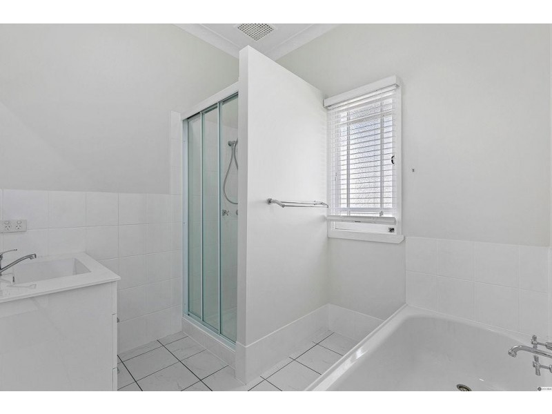 15 Stephen Street, Camp Hill QLD 4152