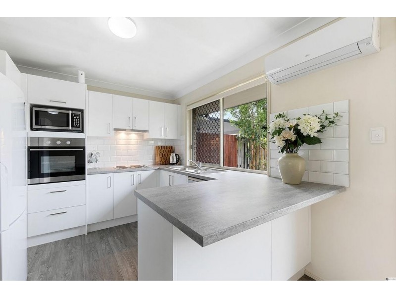 17/11 Thornlake Court, Tingalpa QLD 4173