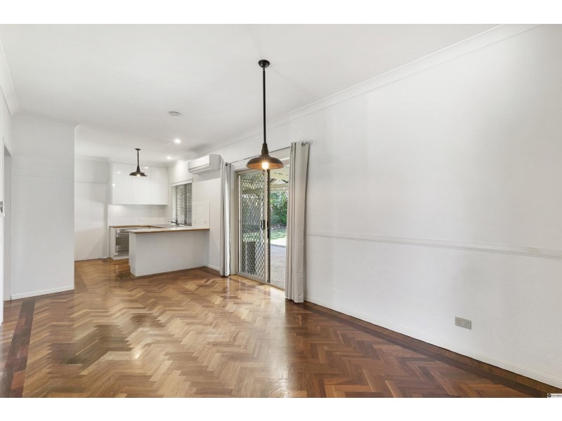 6 Pinnacle Place, Belmont QLD 4153