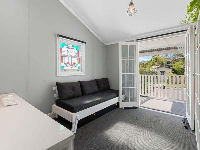 12 Carbethon Street, Manly QLD 4179