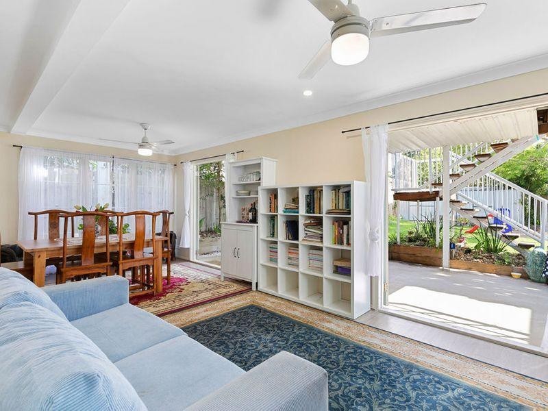 12 Carbethon Street, Manly QLD 4179