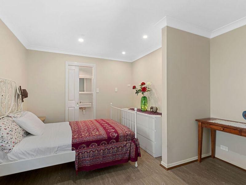 12 Carbethon Street, Manly QLD 4179