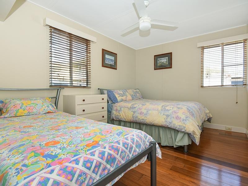 97 Midgen Street, Kooringal QLD 4025