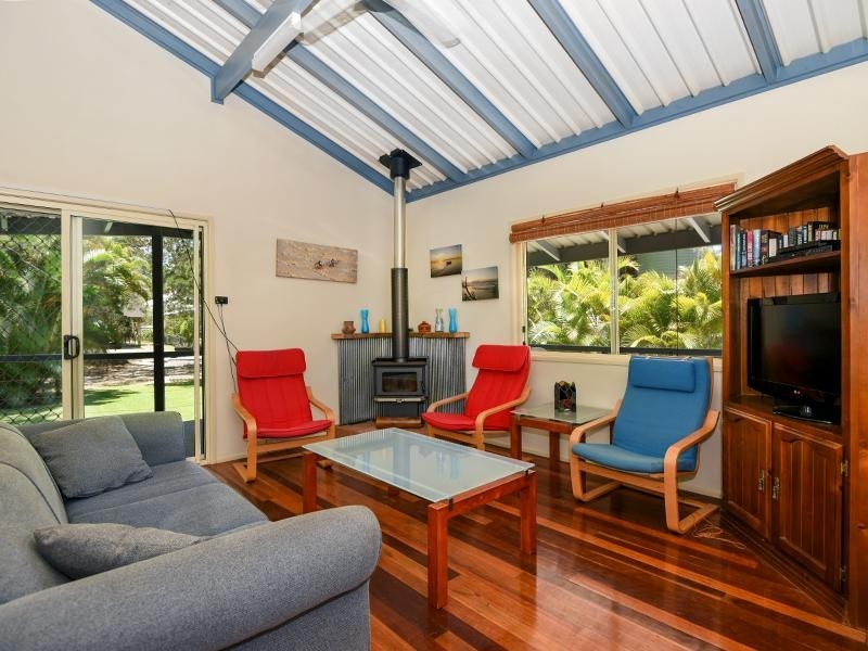 93 Midgen St, Kooringal QLD 4025