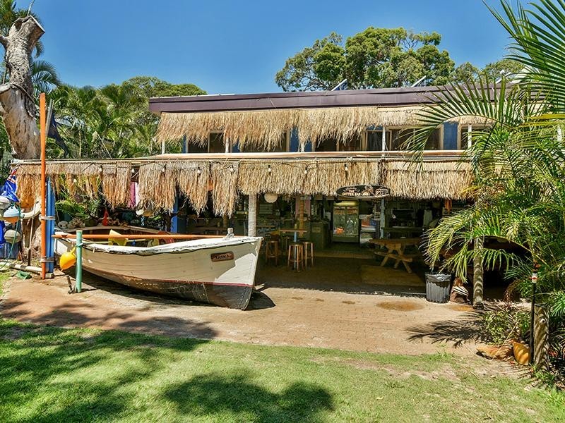 93 Midgen St, Kooringal QLD 4025