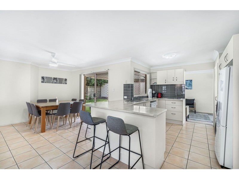 11 Butler Street, Wakerley QLD 4154