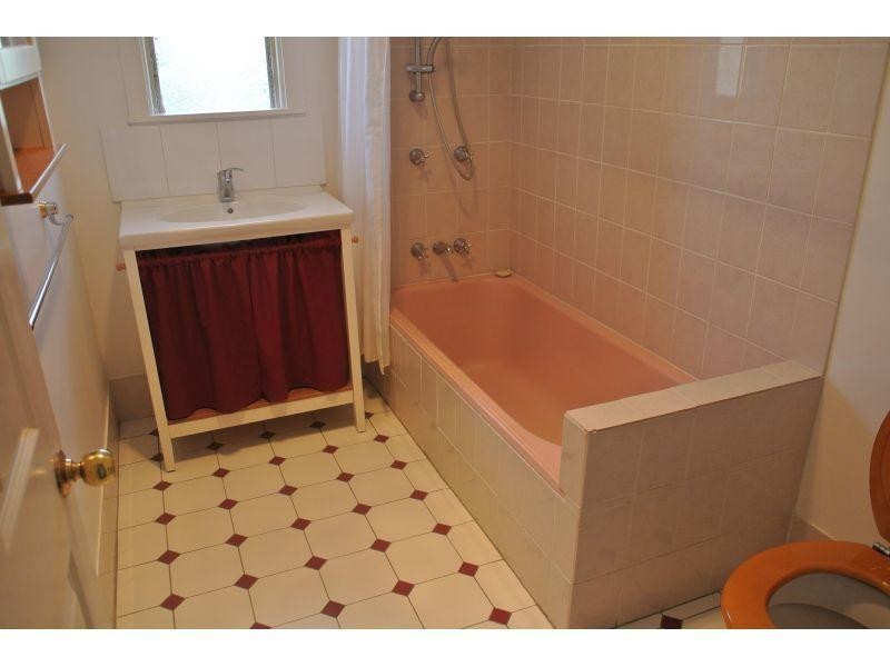 51 Wondall Road, Wynnum West QLD 4178