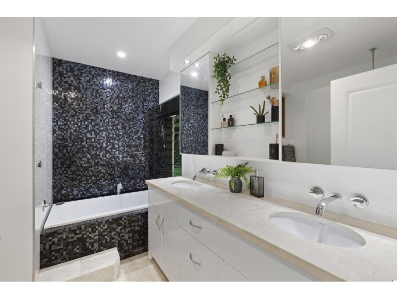 678 Boston Road, Chandler QLD 4155