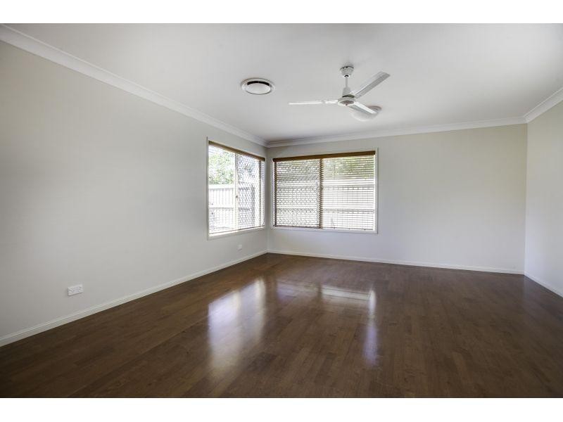 49 Sylvateere Close, Wakerley QLD 4154