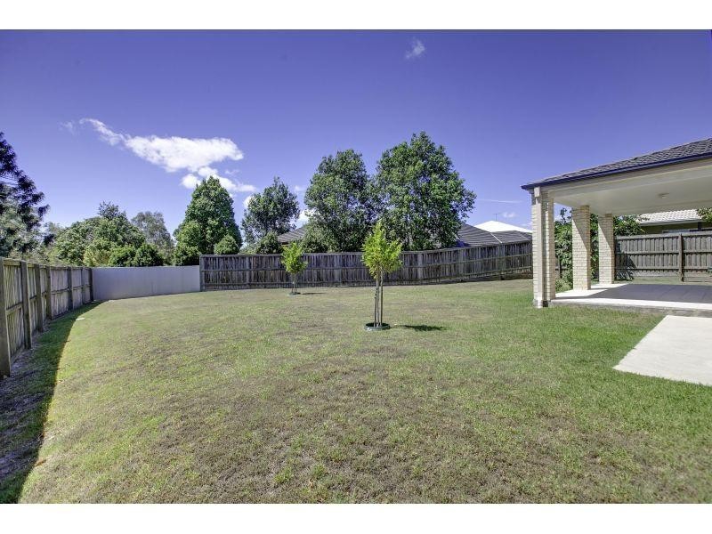 49 Sylvateere Close, Wakerley QLD 4154