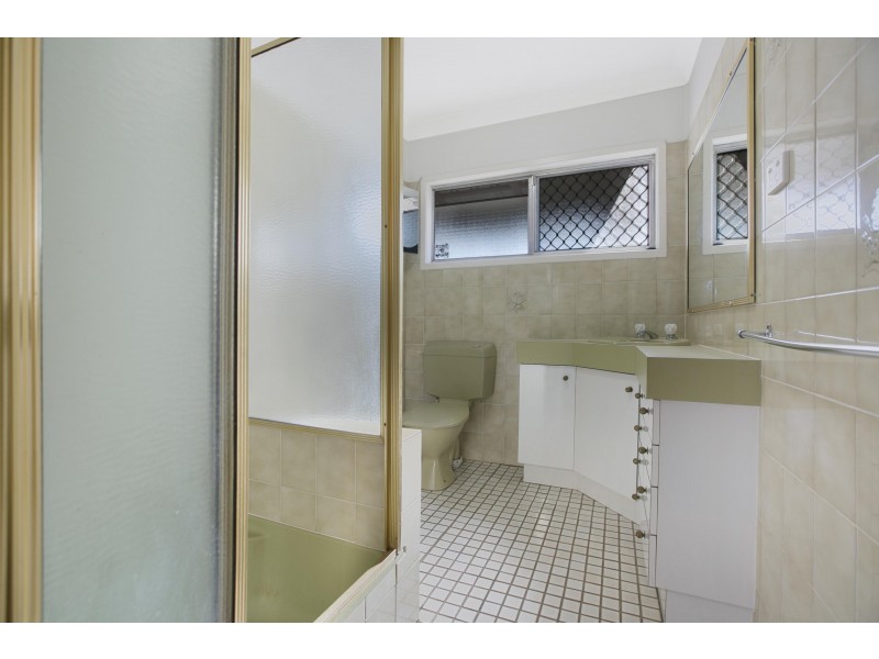 24 Tulkara Street, Manly West QLD 4179